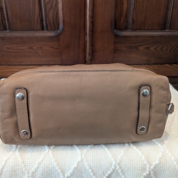 Classic Coach Leather Satchel Handbag - Picture 6 of 13